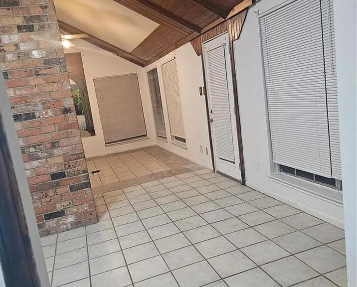 4011 Alshire Dr — Photo 26