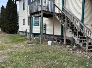 813 E Fairplains St #3, Greenville, MI 48838