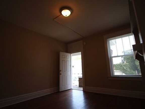 3rd image of 409-419 E Welch Ave #413