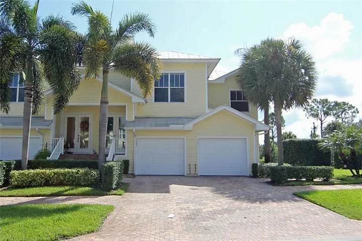 3485 SW Sawgrass Villas Dr #6-D — Photo 1