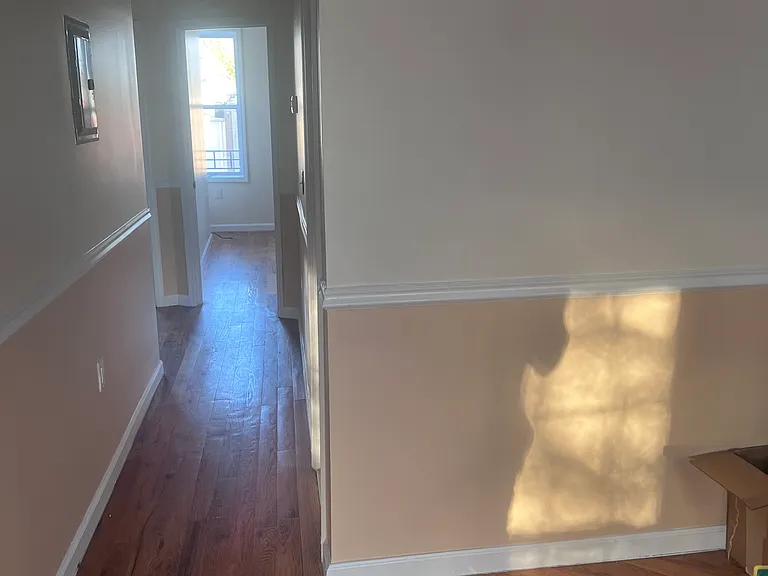 499 Linwood St #2 — Photo 5