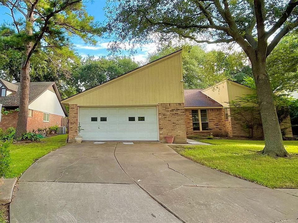 1st image of 22310 Deville Dr