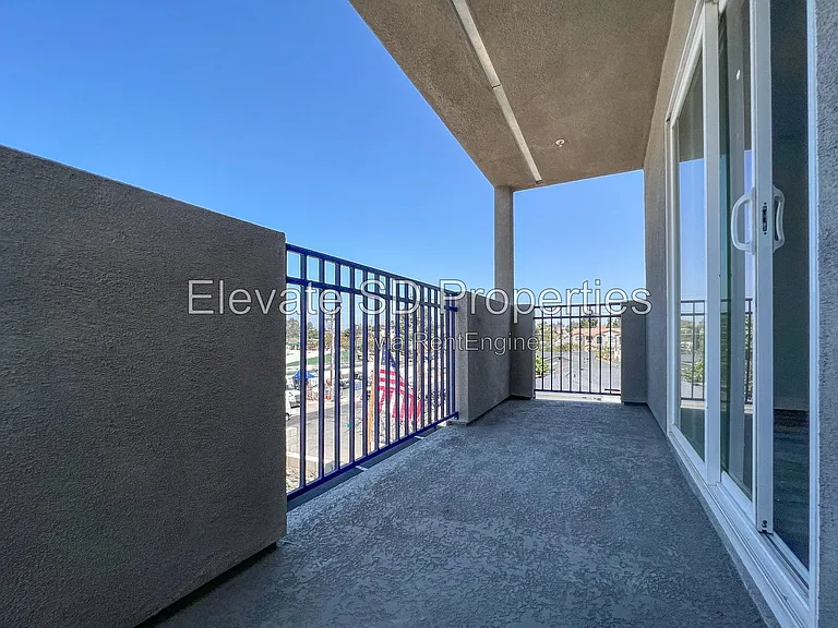 1819 E 9th St #105 — Photo 7