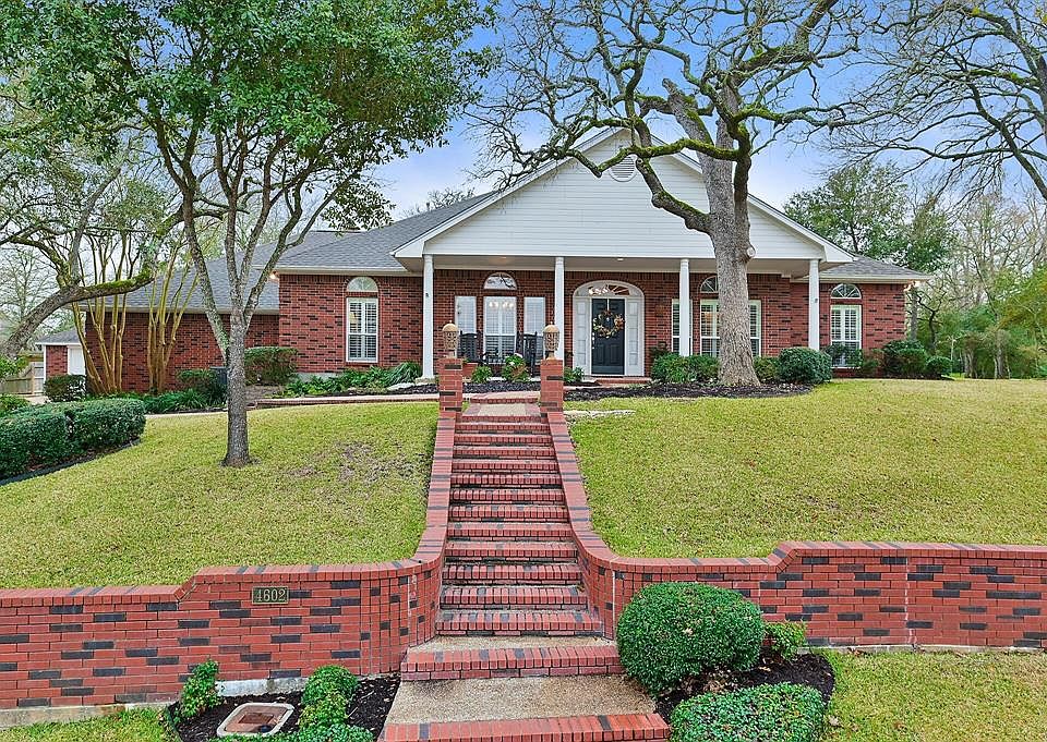 1st image of 4602 Spyglass Ct