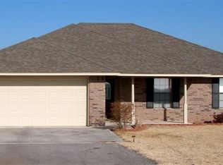 6905 W Broncho Rd, Marlow, OK 73055