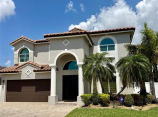 18423 NW 9th St, Hollywood, FL 33029