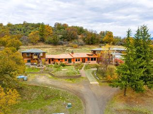 2026 Ashland Mine Rd, Ashland, OR 97520