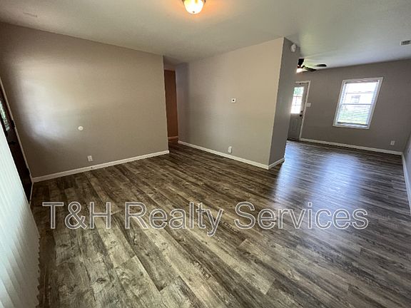 5th image of 232 Gaywood Dr