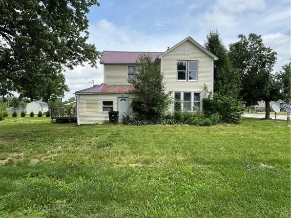 703 Route 37 Hwy, Edgewood, IL 62426