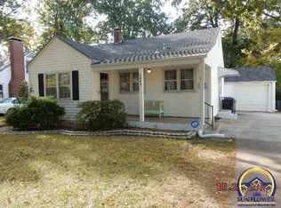 2009 SW Bowman Ct, Topeka, KS 66604