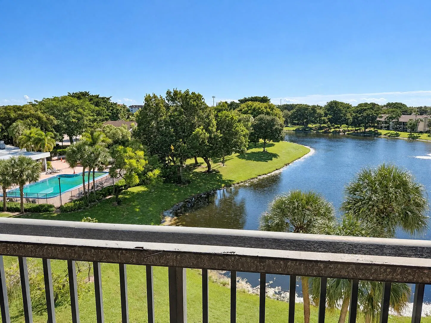 2 bed, 2.0 bath, 1200 sqft, $2,750 — Photo 3