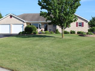 786 Tauber Ct, New Lenox, IL 60451