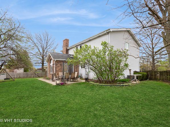 735 Vermont Rd W, Frankfort, IL 60423