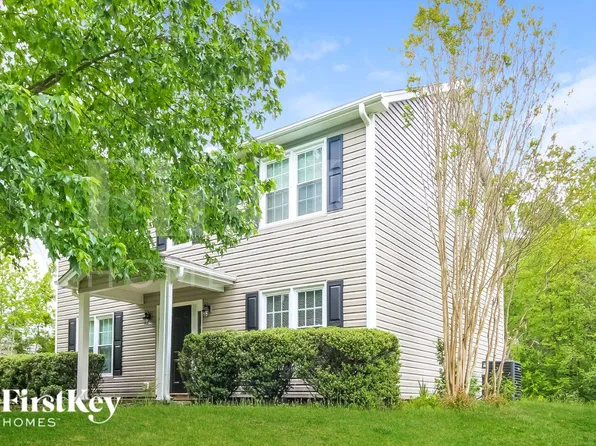 521 Covington Ridge Rd, Winston Salem, NC 27107