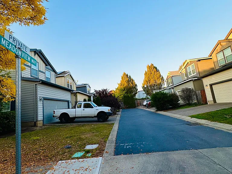 3374 SE Meadowview Way — Photo 33