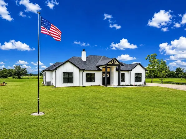 8228 Avenue L, Santa Fe, TX 77510