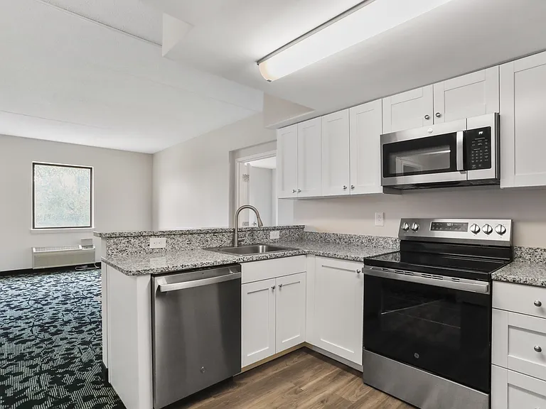 233 Lowe Dr #413 — Photo 5