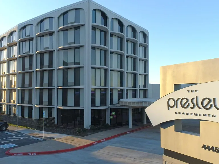 The Presley Apartments — Photo 17