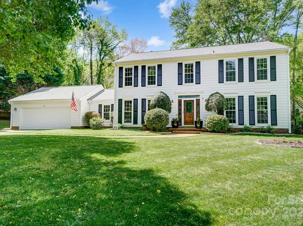 2221 Hamilton Mill Rd, Charlotte, NC 28270