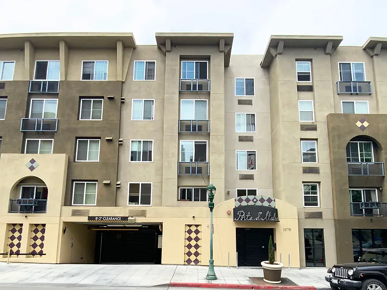 1970 Columbia St #315 — Photo 1