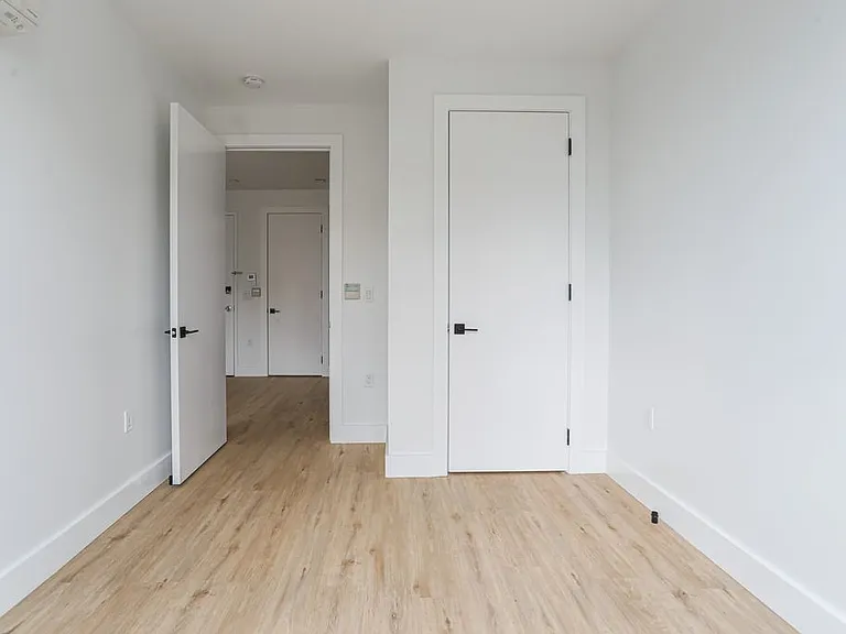 2510 Bedford Ave #4K — Photo 5