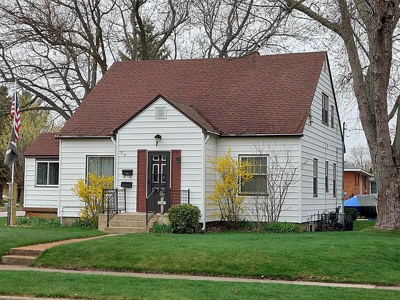 2nd image of 719 S Griffin St
