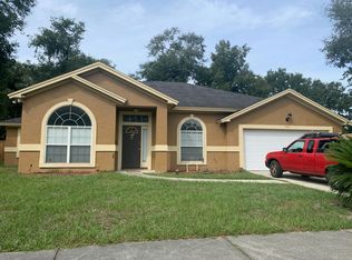 743 Chestnut Oak Dr N, Jacksonville, FL 32218