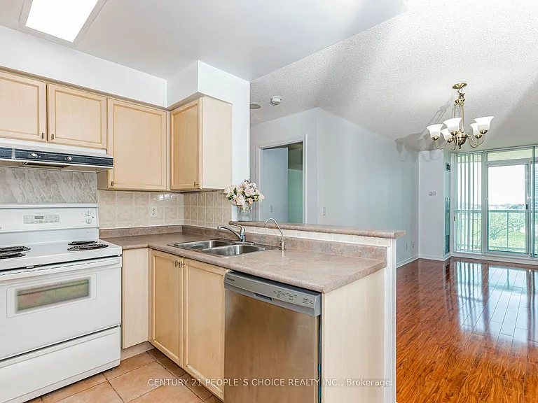 2565 Erin Centre Blvd #506 — Photo 12