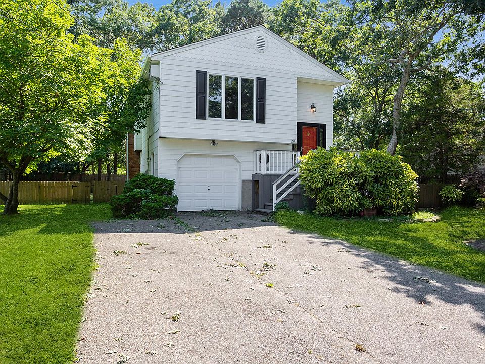 1st image of 20 Arpage Dr W