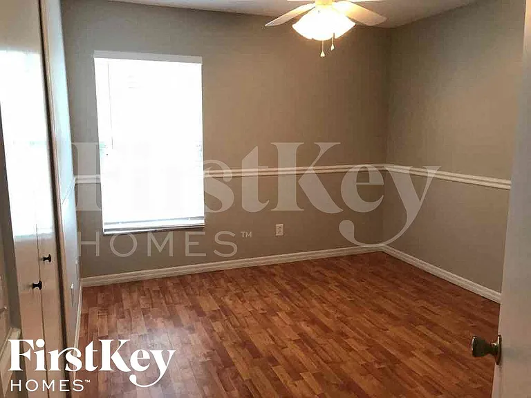 11764 Shirburn Cir — Photo 14