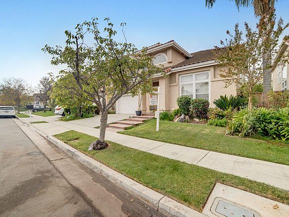 3rd image of 1431 Stanton Way