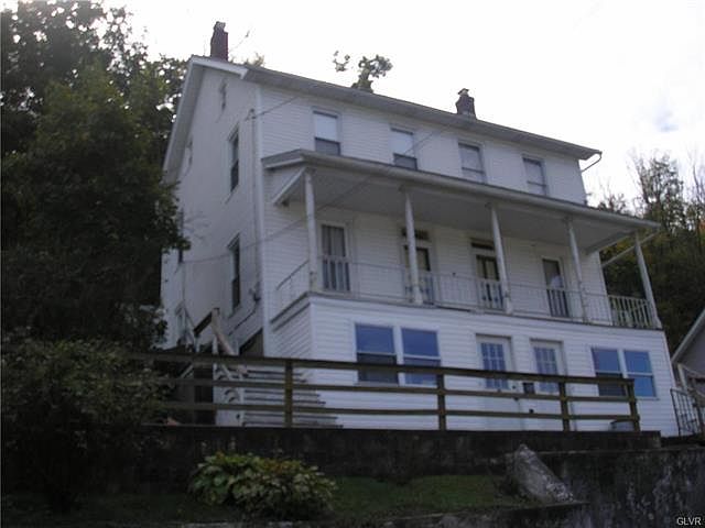 2nd image of 521 W South St