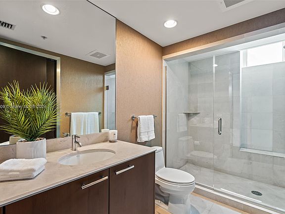 5th image of 3801 Collins Ave #1601