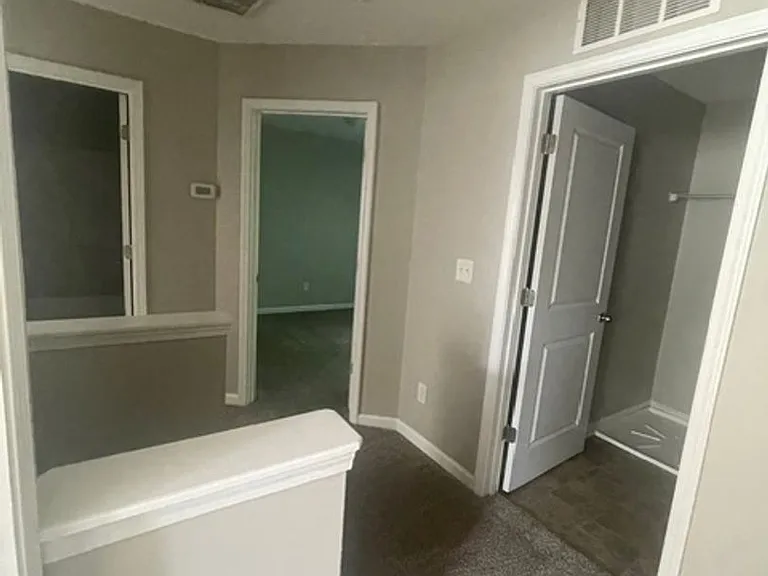 1025 Cedar Village Trl — Photo 6
