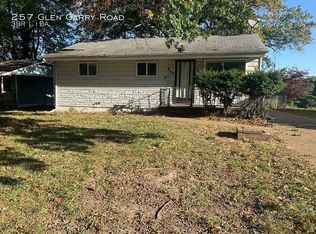 257 Glen Garry Rd, Saint Louis, MO 63137