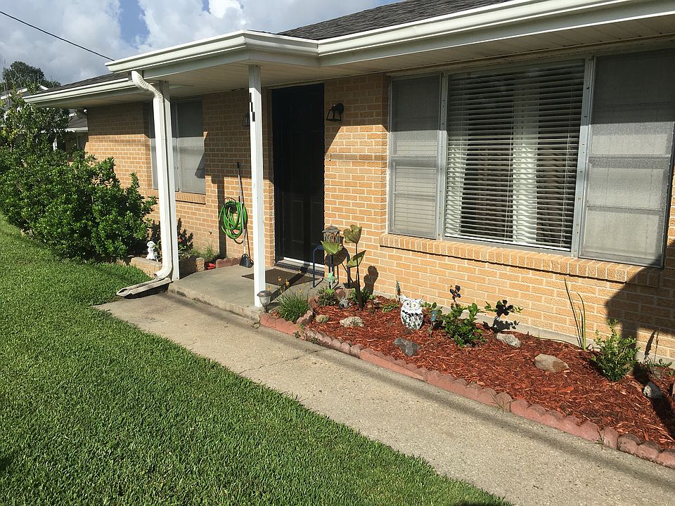 1st image of 113 Mary Ann Ave