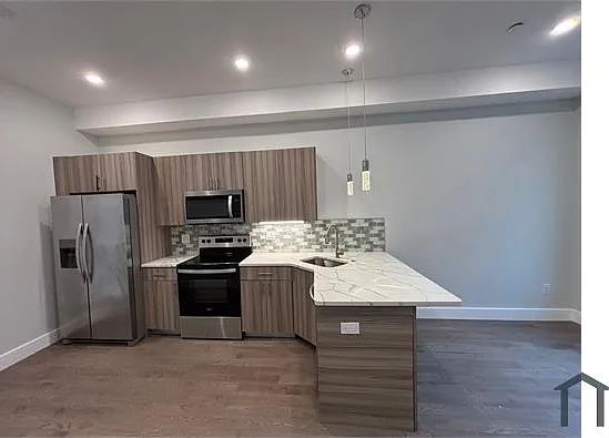 2114 N Franklin St #1A — Photo 1