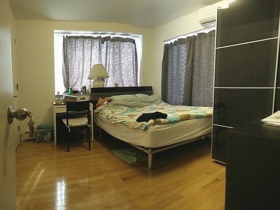 3rd image of 9305 37th Ave APT 2C