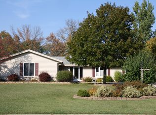 N79W16152 Longwood St, Menomonee Falls, WI 53051