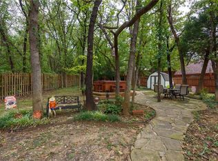 2214 Woods Edge Ct, Denton, TX 76210