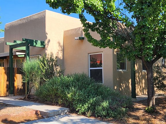 2nd image of 4324 Camino Lila