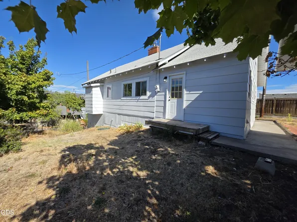 324 N 3rd St, Klamath Falls, OR 97601