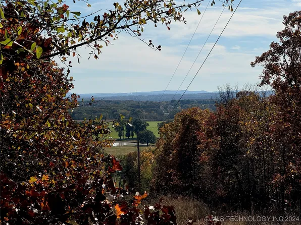 5 E Lakeview Rd, Sallisaw, OK 74955