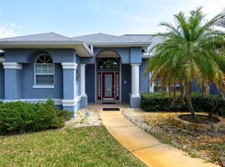 2 Burnaby Ln, Palm Coast, FL 32137