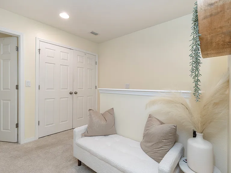7013 Summer Holly Pl — Photo 12