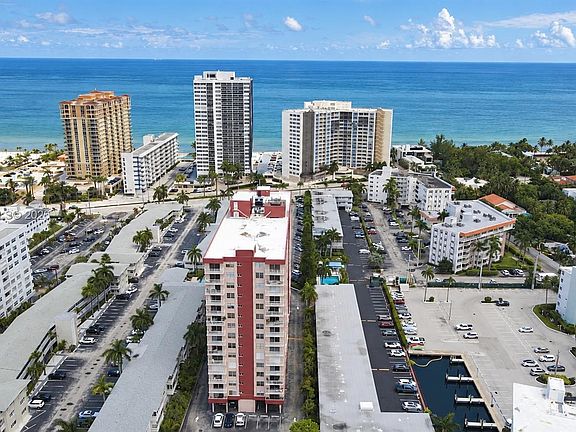 3rd image of 3161 S Ocean Dr APT 1106