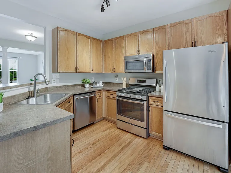 4888 Ebb Tide Ct — Photo 10