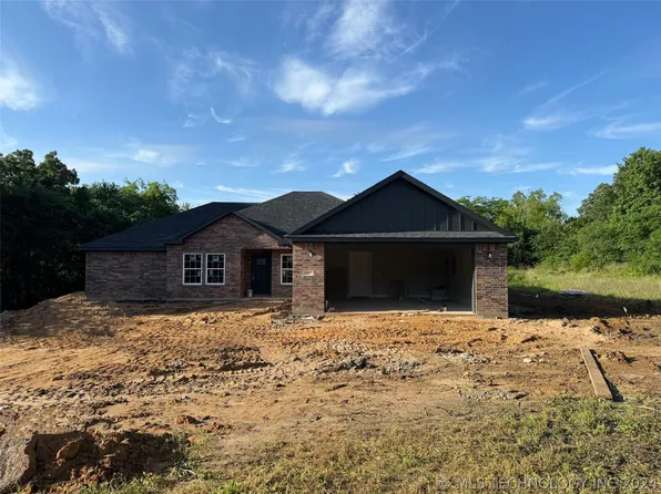 52 Meadows Dr, Durant, OK 74701