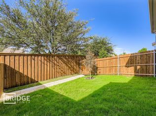 207 Marcus St, Arlington, TX 76002