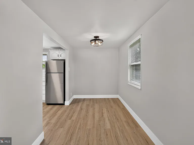 1539 Reservoir Ave — Photo 11